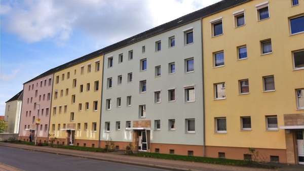 Straßenansicht - Etagenwohnung in 03149 Forst mit 60m² kaufen