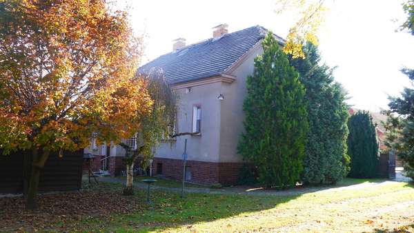 Hofansicht - Einfamilienhaus in 03099 Kolkwitz mit 105m² kaufen