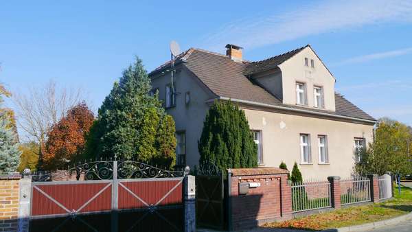 Straßenansicht - Einfamilienhaus in 03099 Kolkwitz mit 105m² kaufen