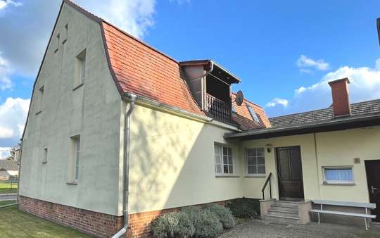 Hofansicht - Einfamilienhaus in 03185 Turnow-Preilack mit 144m² kaufen