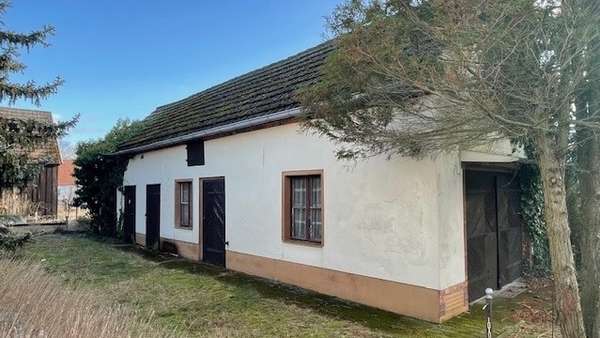 Nebengebäude mit Garage Nebengebäude mit Garage - Einfamilienhaus in 03185 Teichland mit 81m² kaufen