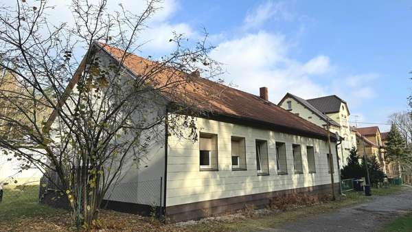 Gästehaus, weitere Ansicht Gästehaus, weitere Ansicht - Zweifamilienhaus in 03159 Neiße-Malxetal mit 315m² kaufen