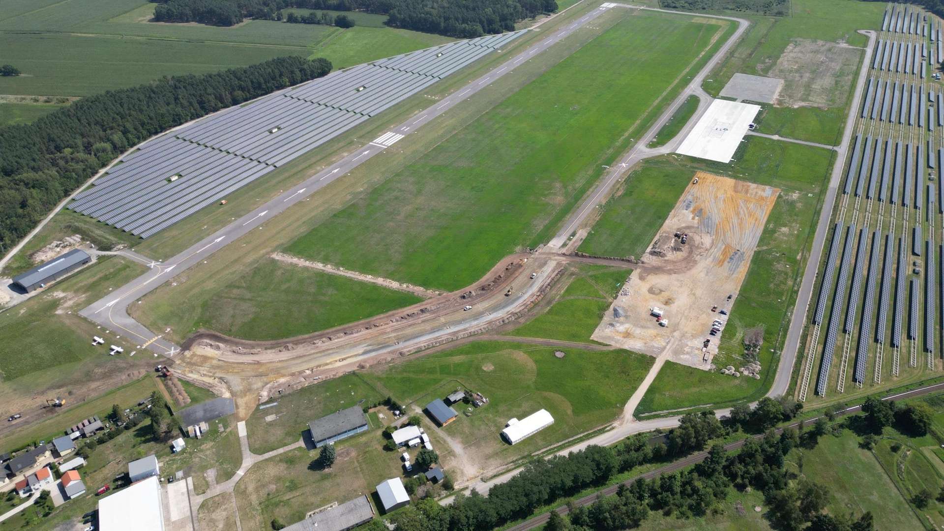 Gewerbeflächen mit Zuwegung - Grundstück in 03058 Neuhausen mit 70000m² kaufen