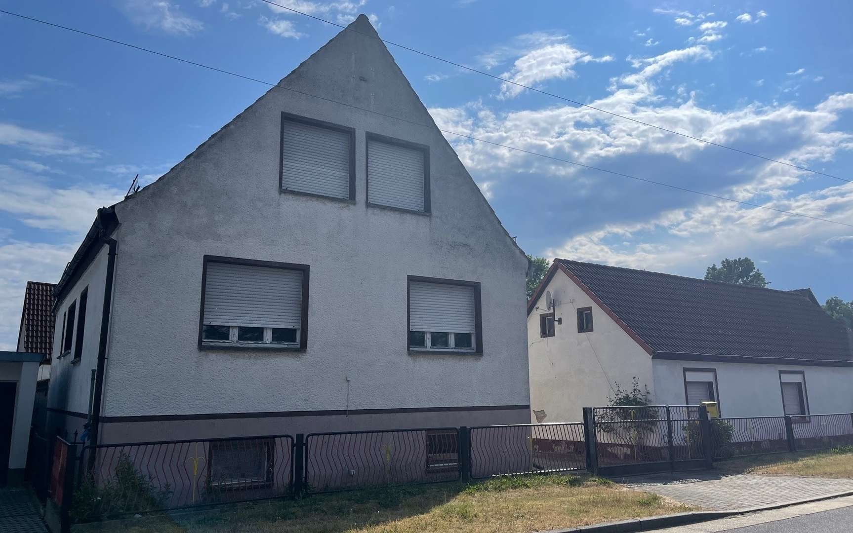 Straßenansicht