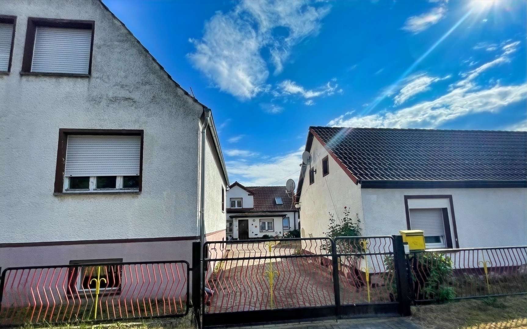 Straßenansicht