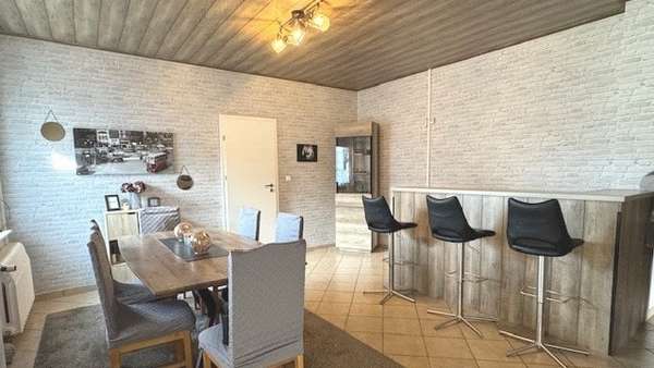 Wohn- und Essbereich + Bar - Bungalow in 03172 Schenkendöbern mit 182m² kaufen