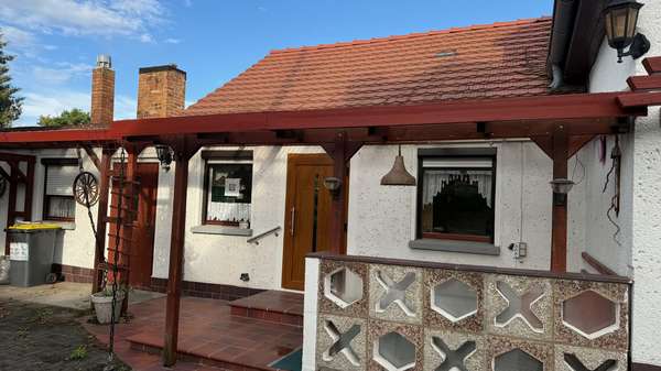 überdachte Terrasse - Doppelhaushälfte in 03119 Welzow mit 81m² kaufen