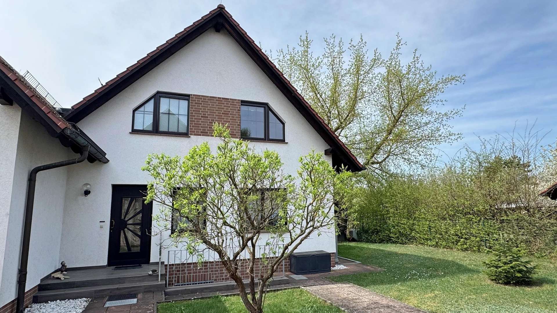 Straßenansicht - Doppelhaushälfte in 03172 Schenkendöbern mit 115m² kaufen