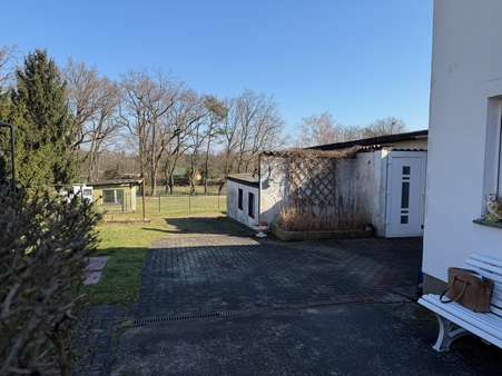 Blick zum Hof - Einfamilienhaus in 03130 Spremberg mit 115m² kaufen
