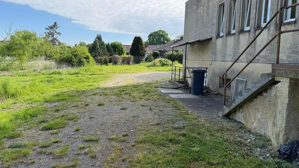 hinter dem Gebäude - Gastronomie in 03058 Neuhausen mit 266m² kaufen