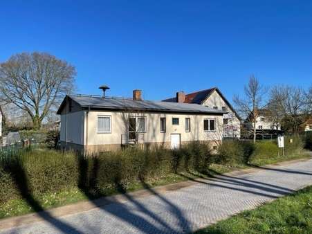 Straßenansicht Straßenansicht - Einfamilienhaus in 03172 Schenkendöbern mit 124m² kaufen