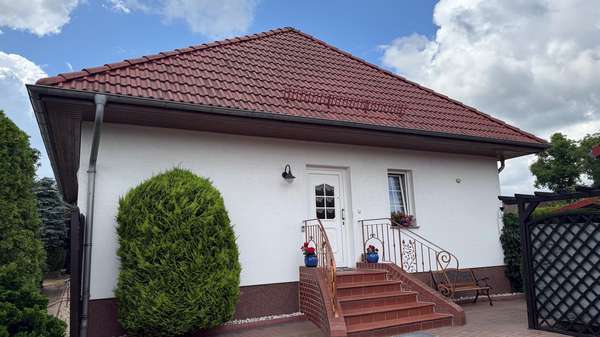 Hofansicht - Einfamilienhaus in 03130 Spremberg mit 96m² kaufen