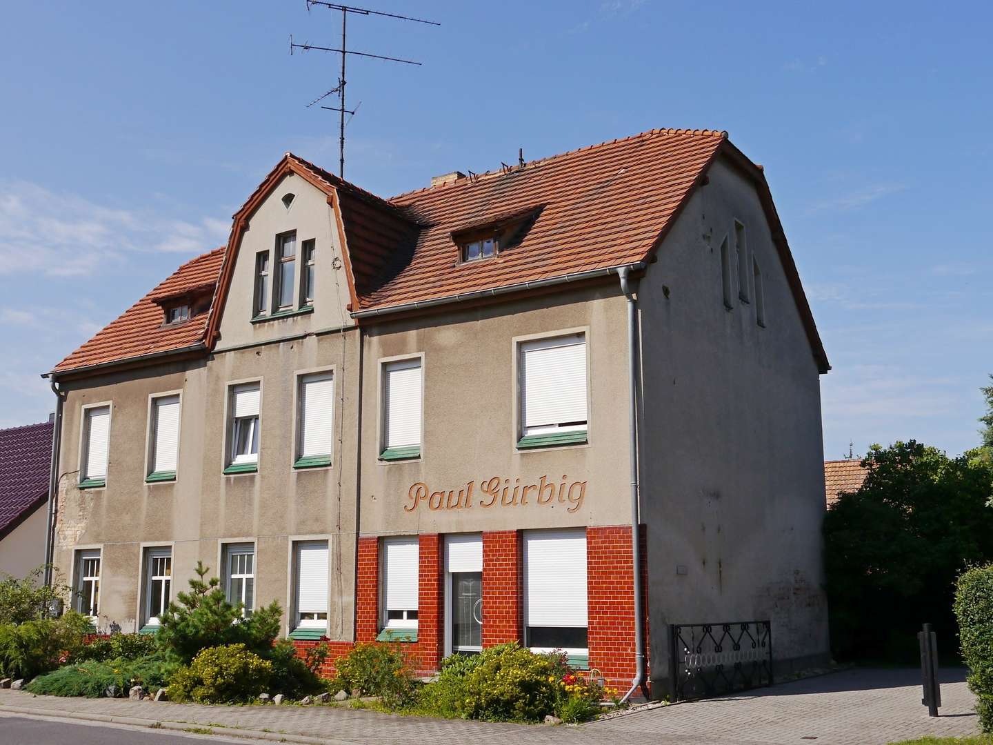 Straßenansicht - Zweifamilienhaus in 03130 Tschernitz mit 230m² kaufen