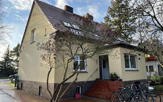 Ansicht Ost - Einfamilienhaus in 03042 Cottbus mit 150m² kaufen