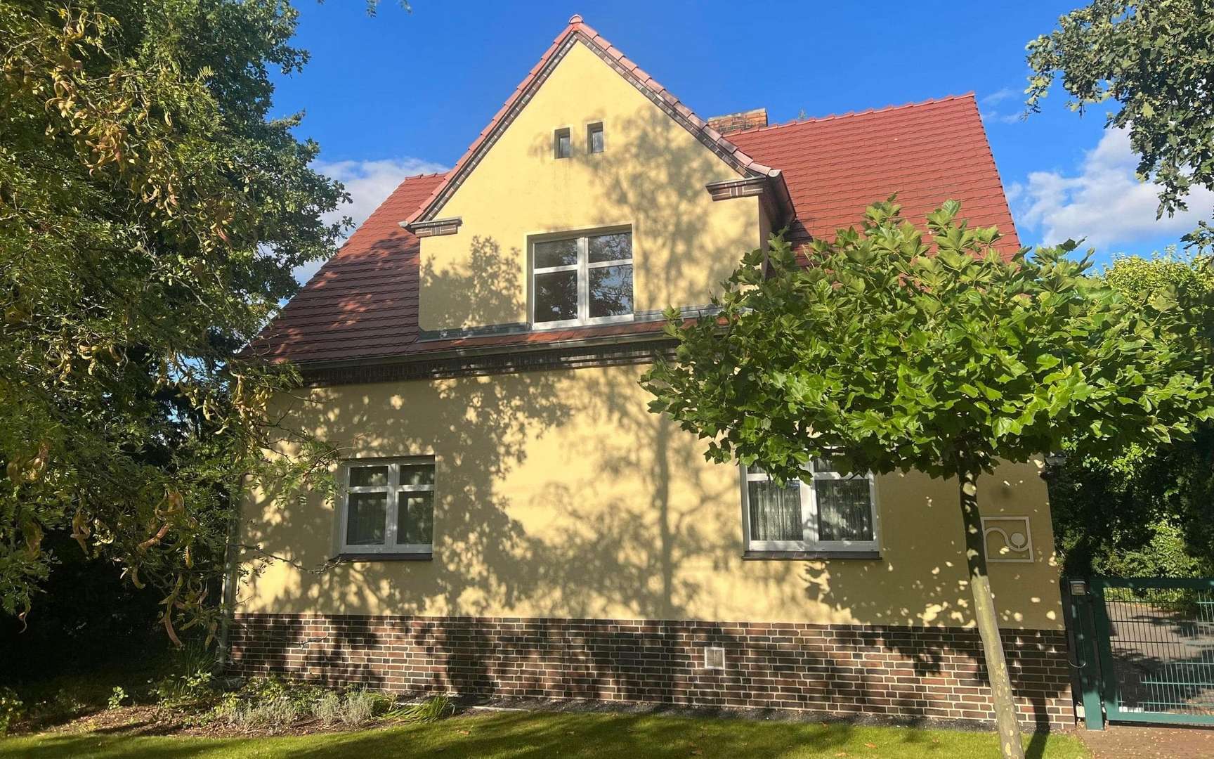 Ansicht SW - Einfamilienhaus in 03042 Cottbus mit 150m² kaufen