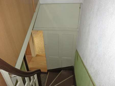 Treppenaufgang - Etagenwohnung in 03130 Spremberg mit 92m² mieten