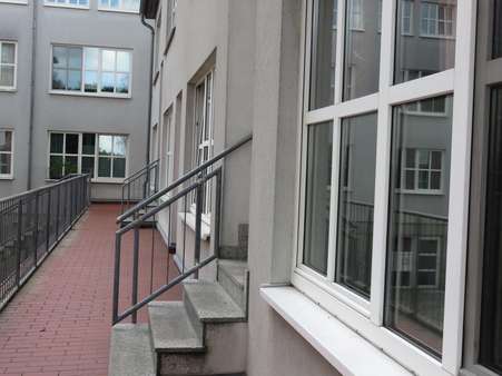 Hauseingang - Etagenwohnung in 03130 Spremberg mit 80m² kaufen