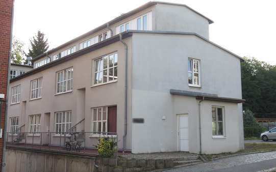 Straßenansicht - Etagenwohnung in 03130 Spremberg mit 80m² kaufen