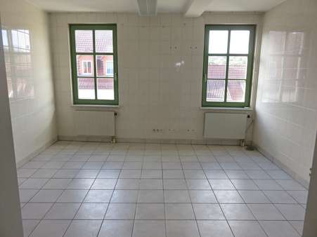 Küche - Büro in 03130 Spremberg mit 110m² kaufen