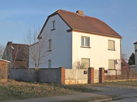 Straßenansicht - Einfamilienhaus in 03130 Spremberg mit 147m² kaufen