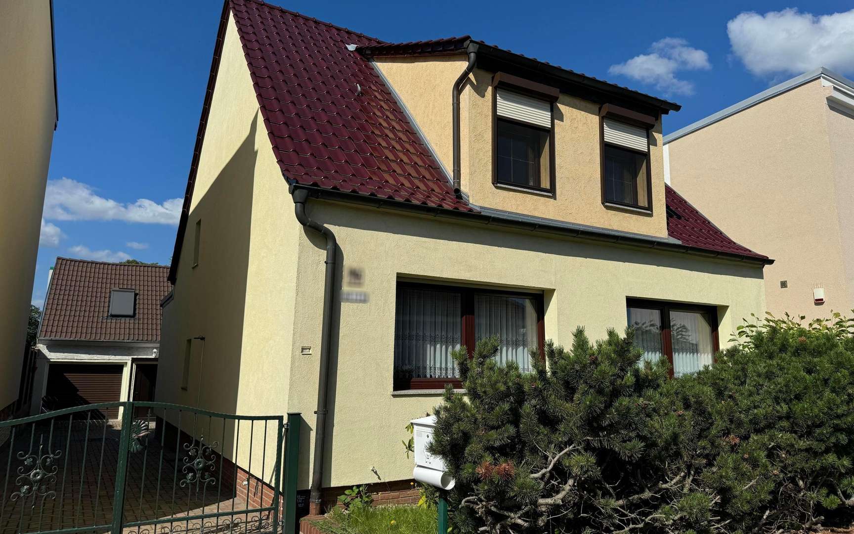 Ansicht Ost - Einfamilienhaus in 03048 Cottbus mit 140m² kaufen