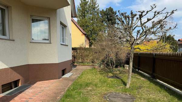 Vorgarten - Einfamilienhaus in 03050 Cottbus mit 162m² kaufen