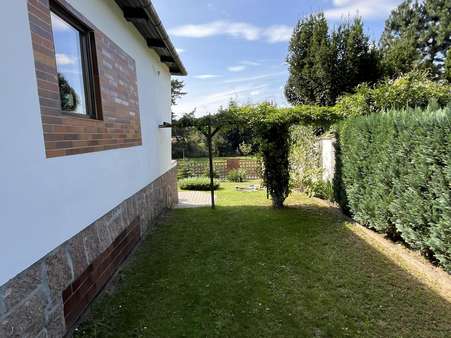 Seitenansicht - Bungalow in 03246 Crinitz mit 124m² kaufen