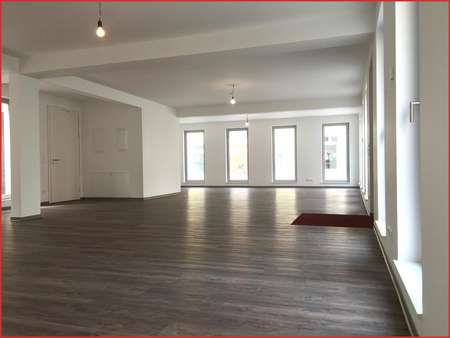Büro in 03238 Finsterwalde mit 113m² mieten