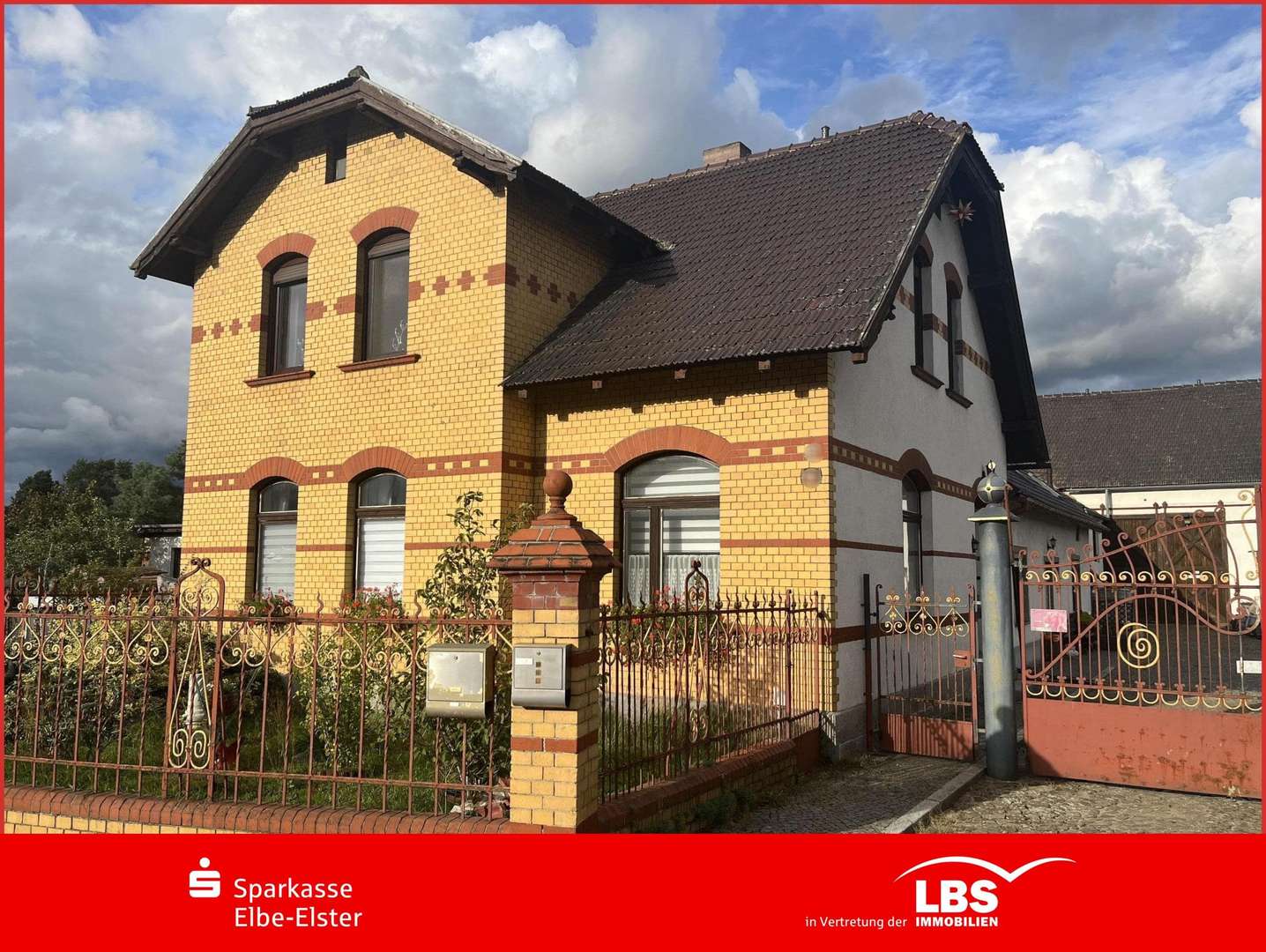 Straßenansicht - Einfamilienhaus in 04932 Röderland mit 160m² kaufen
