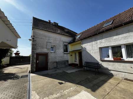 Innenhof - Einfamilienhaus in 03253 Doberlug-Kirchhain mit 168m² kaufen