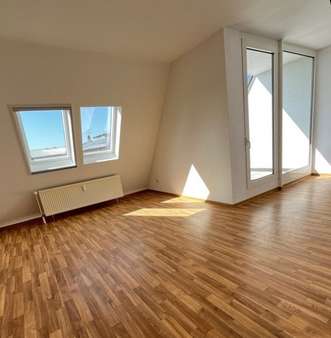 Wohn-/Schlafzimmer - Dachgeschosswohnung in 03238 Finsterwalde mit 45m² mieten