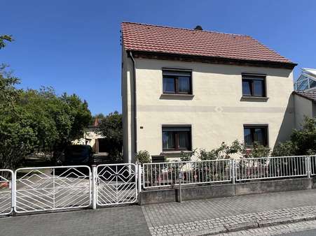 Einfamilienhaus in 04910 Elsterwerda mit 114m² kaufen
