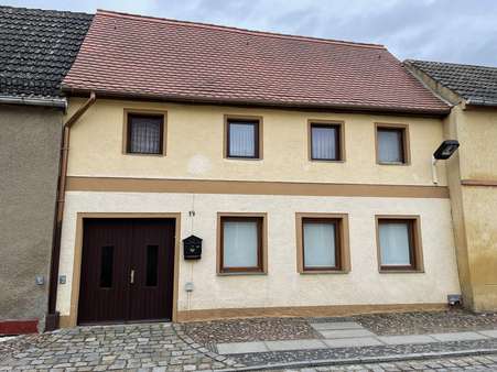 Straßenansicht - Reihenmittelhaus in 04931 Mühlberg mit 110m² kaufen
