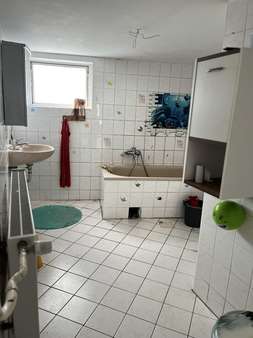 Badezimmer im Erdgeschoss - Einfamilienhaus in 04895 Beyern mit 130m² kaufen