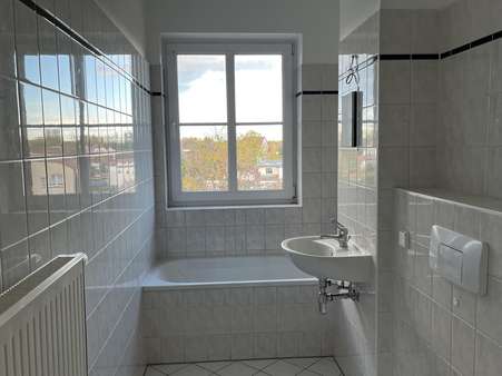 Badezimmer - Etagenwohnung in 03238 Finsterwalde mit 54m² kaufen