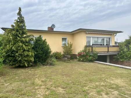 Wohnhaus Wohnhaus - Bungalow in 03222 Lübbenau mit 100m² kaufen