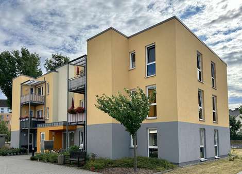 alle Wohnungen mit Balkon oder Terrasse alle Wohnungen mit Balkon oder Terrasse - Mehrfamilienhaus in 03205 Calau mit 614m² als Kapitalanlage kaufen