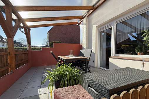 Terrasse - Reihenendhaus in 21423 Winsen mit 90m² kaufen