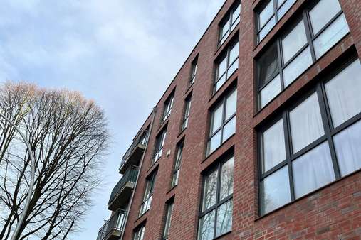 Außenansicht - Erdgeschosswohnung in 21073 Hamburg mit 10m² mieten