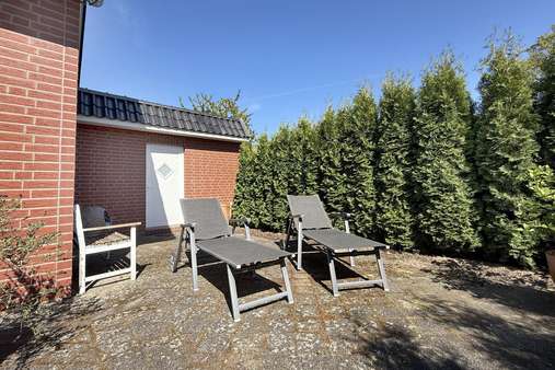 Ostterrasse mit Abstellraum - Einfamilienhaus in 21423 Winsen mit 156m² kaufen