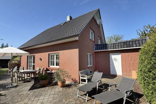 Terrassenansicht - Einfamilienhaus in 21423 Winsen mit 156m² kaufen