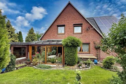 Rückseite Rückseite - Zweifamilienhaus in 21255 Tostedt mit 211m² kaufen