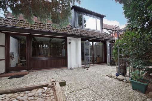 Rückseite Rückseite - Reihenendhaus in 21244 Buchholz mit 179m² kaufen