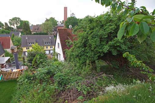 Weitblick vom Grundstück - Einfamilienhaus in 21075 Hamburg mit 94m² günstig kaufen