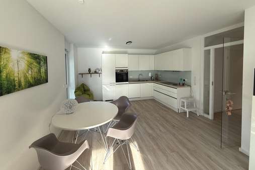 Essbereich und offene Küche Essbereich und offene Küche - Etagenwohnung in 21244 Buchholz mit 87m² mieten