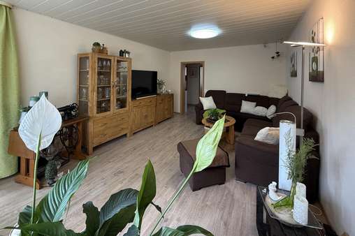 Wohnzimmer Wohnzimmer - Etagenwohnung in 21217 Seevetal mit 69m² kaufen