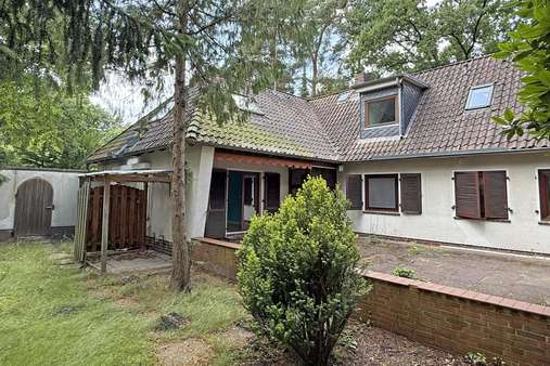 Hausansicht - Einfamilienhaus in 21149 Hamburg mit 265m² kaufen