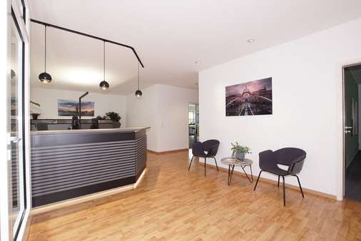 Empfang - Büro in 21266 Jesteburg mit 334m² kaufen