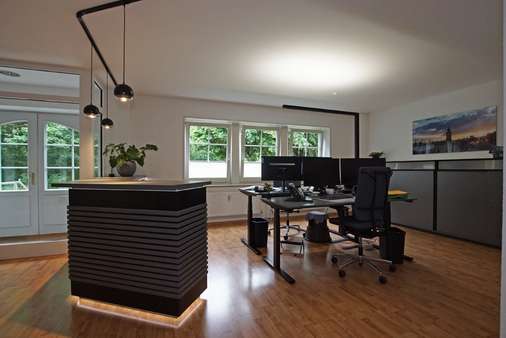 Empfang - Büro in 21266 Jesteburg mit 334m² kaufen