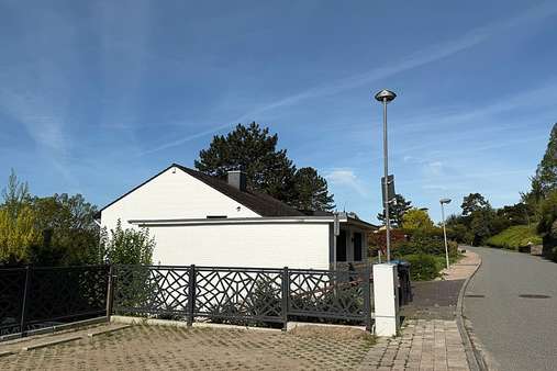 Garagenansicht - Einfamilienhaus in 21039 Escheburg mit 195m² kaufen